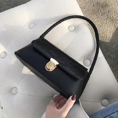  FASHIONABLE HANDBAG BAGUETTE